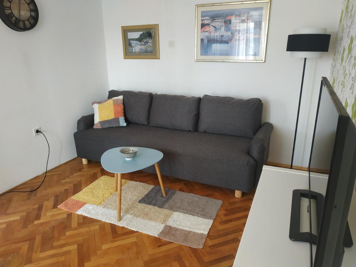 Saul Apartmán *