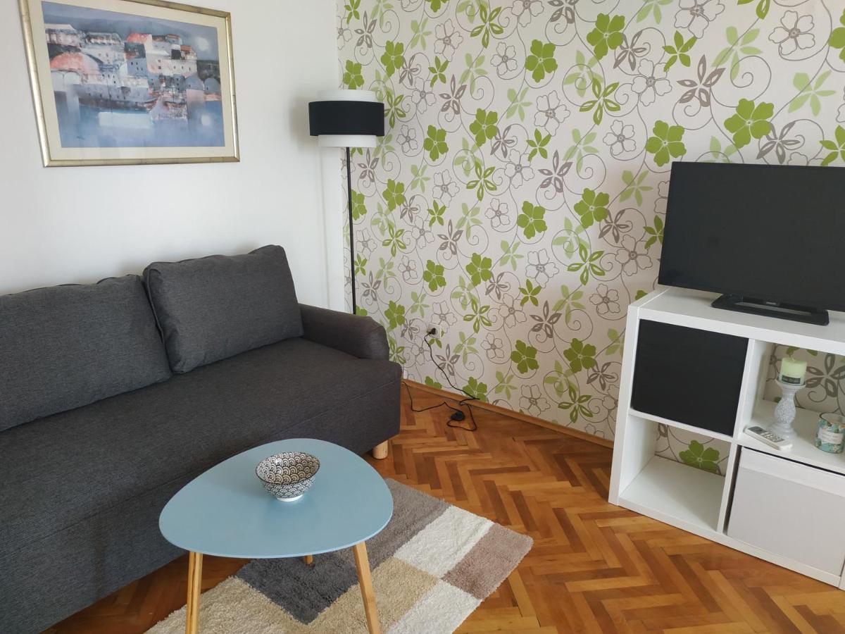 Saul Apartmán *